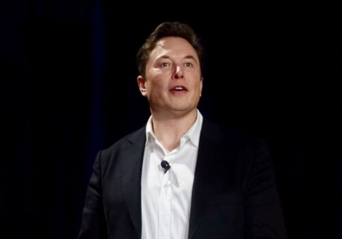 Elon Musk se torna primeiro trilionário da história após estreia da SpaceX na Nasdaq