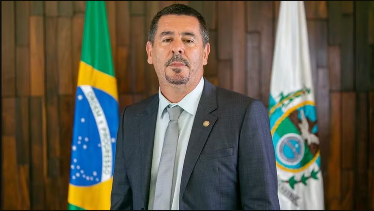Deputado Val Ceasa é alvo de buscas por suspeita de ligação com a facção no Rio de Janeiro