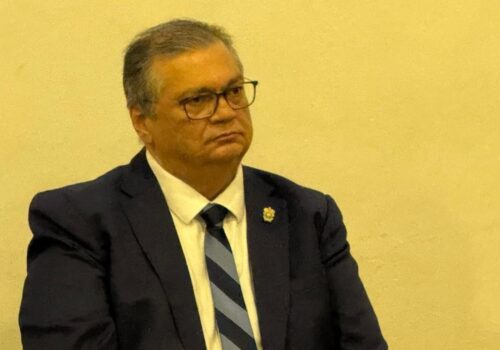 Dino devolve processo que discute formato da eleição de governador-tampão no Rio de Janeiro