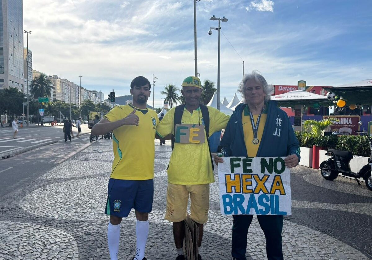 Torcedores saem para às ruas vestidos de Brasil sob expectativa da estreia da Seleção na Copa