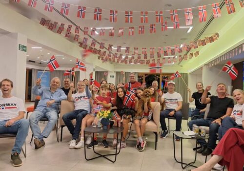 Copa do Mundo: embaixadas em Brasília viram ponto de encontro para torcedores de diferentes países