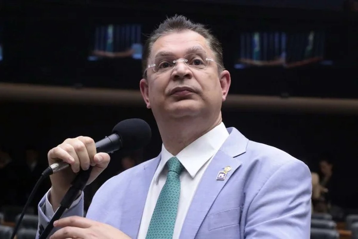 Líder do PL na Câmara aparece como um dos autores das emendas apadrinhadas por Valdemar Costa Neto