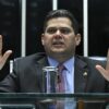 Alcolumbre adia votação da PEC que cria aposentadoria especial para agentes comunitários de saúde