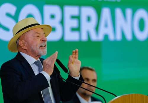 Lula diz que Brasil pode sair fortalecido do tarifaço dos EUA: 'Há males que vêm para o bem'