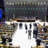 Câmara aprova regime de urgência para projeto que equipara misoginia ao crime de racismo