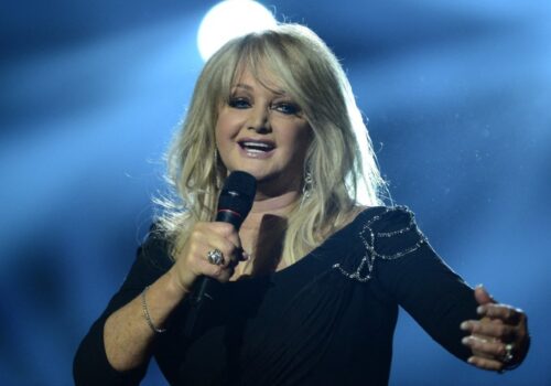 Cantora Bonnie Tyler, de 'Total Eclipse of the Heart', morre aos 75 anos