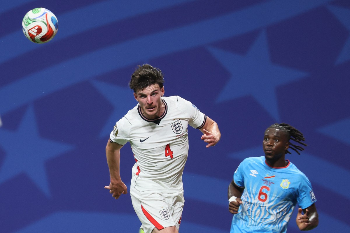 Jogadores da Inglaterra e da Noruega sofrem com vírus e geram preocupação; Declan Rice foi um dos afetados