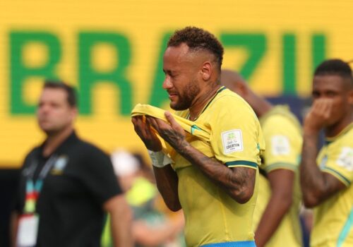 Ibrahimovic fala que Neymar poderia ter feito 'muito mais do que fez' na carreira