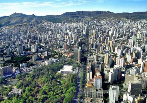 Final da Copa reúne torcedores de Argentina e Espanha em BH com festa, gastronomia e tradições culturais