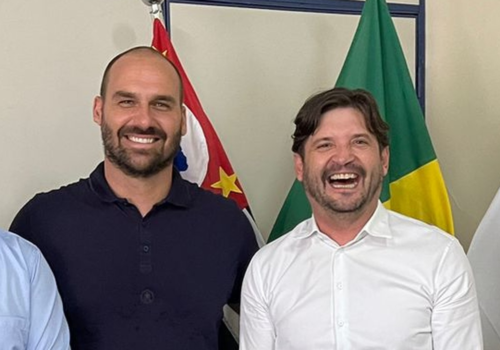 Eduardo Bolsonaro desiste de integrar chapa de André do Prado ao Senado