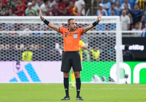 Messi nunca perdeu nenhuma partida apitada por árbitro de Argentina e Inglaterra