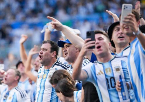 Após prorrogação eletrizante, Argentina vence Cabo Verde e avança na Copa