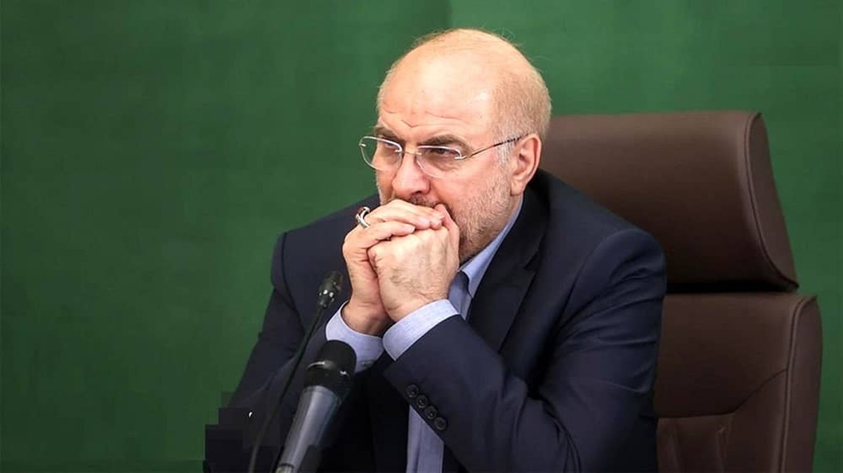Principal negociador iraniano afirma que Estreito de Ormuz só abrirá com acordo e 'não com ameaças dos EUA'