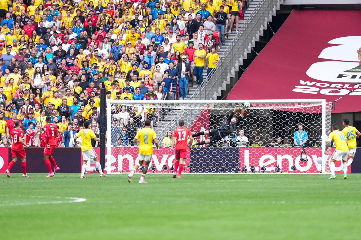Primeiro dia sem jogos na Copa deixa torcedores com sensação de vazio