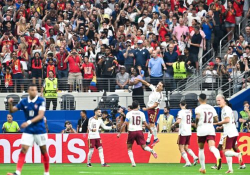 Treino da Espanha é cancelado após chuva forte na véspera da final da Copa