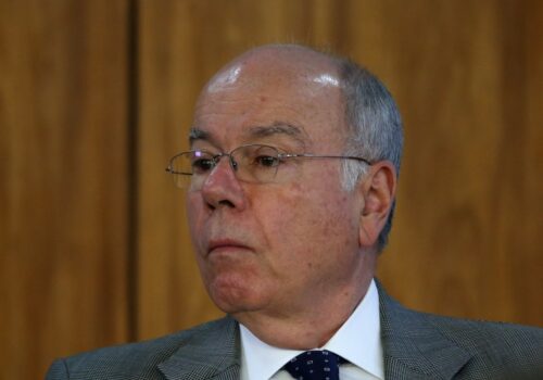 Mauro Vieira diz que tarifas dos EUA são injustificadas e acusa Trump de interferência política