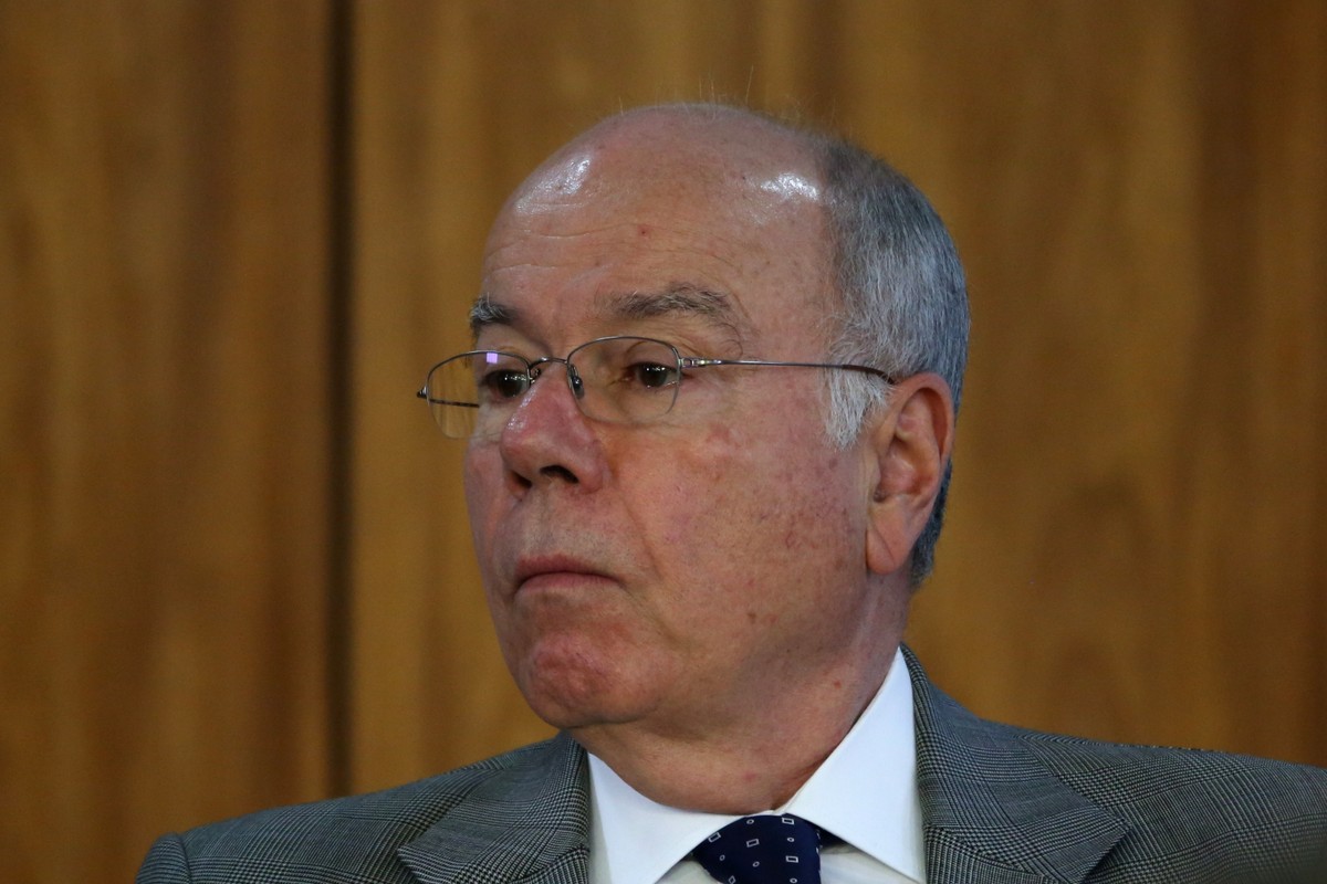 Mauro Vieira diz que tarifas dos EUA são injustificadas e acusa Trump de interferência política
