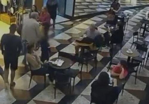 Ator é agredido com cabeçada após tentar falar com homem em shopping na Zona Sul do Rio