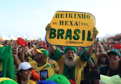 Em Copacabana, torcedores demonstram confiança no Brasil, mas temem Haaland