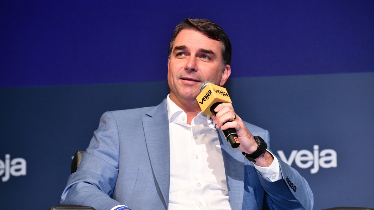 Republicanos nega apoio a Flávio Bolsonaro e aumenta isolamento do senador