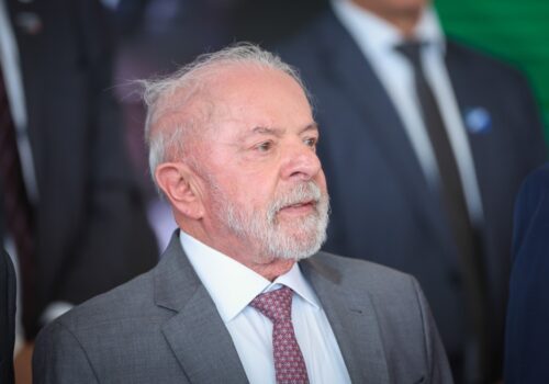 Lula sanciona lei que cria o 'PIX Pensão'; entenda