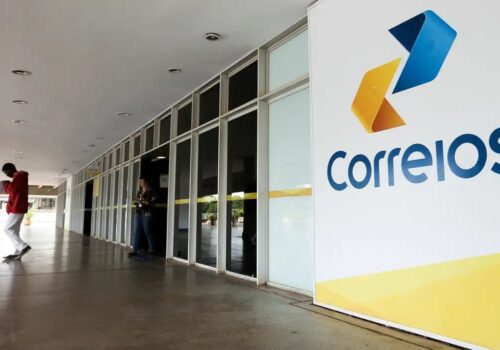 Plano de reestruturação dos Correios é suspenso em julho após ameaça de greve dos funcionários