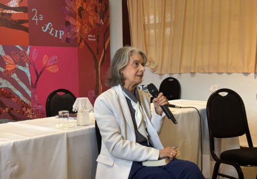 'Não acredito que alguém em sã consciência tenha dúvidas sobre a urna', diz Cármen Lúcia após falas de Flávio