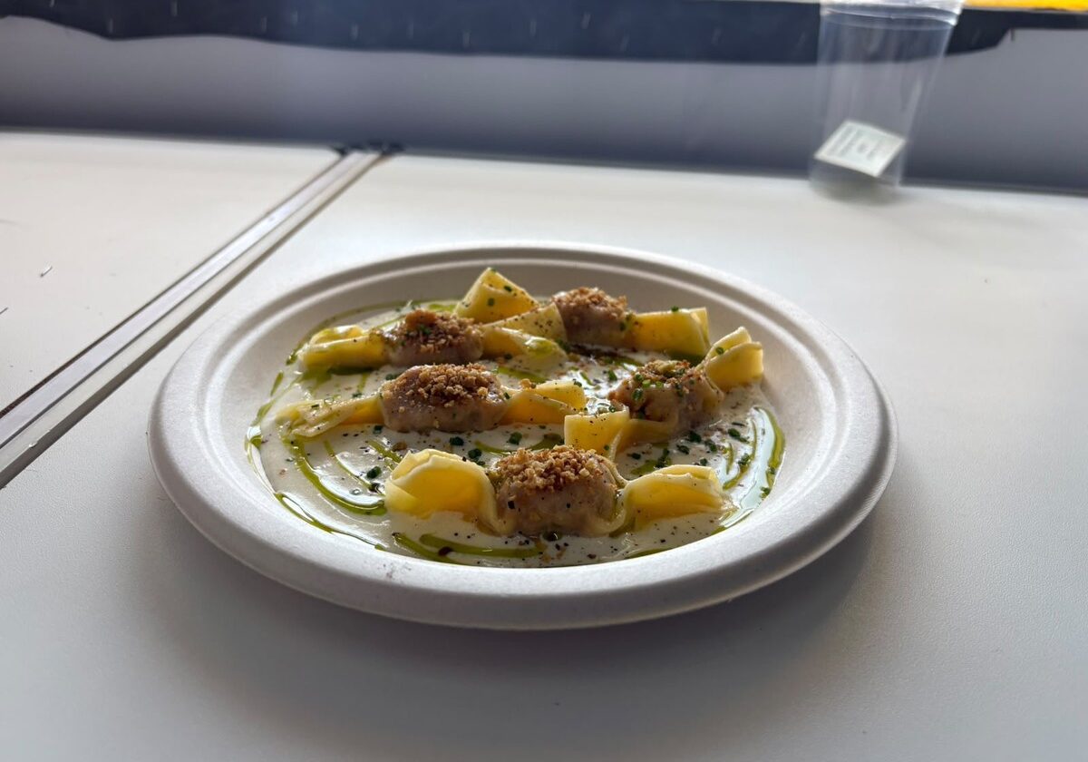 Segundo dia de SP Gastronomia tem aulas e shows de Bento e Flor Gil