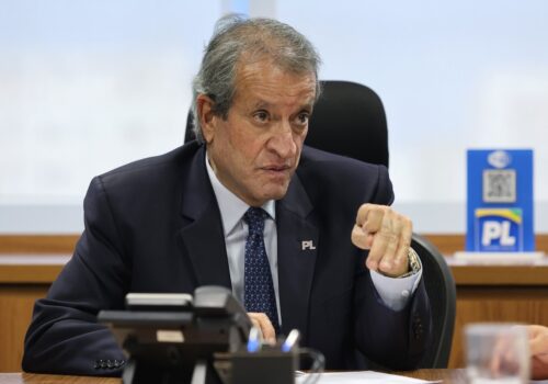 PF desmarca depoimento de Valdemar Costa Neto previsto para esta segunda-feira (3)