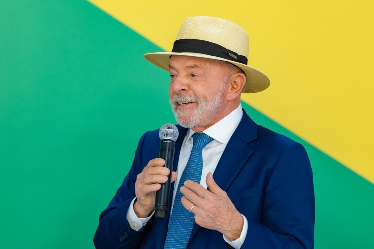 Lula definirá na próxima semana com Mota e Alcolumbre como acabar com taxa das blusinhas