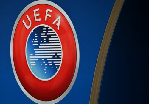 UEFA considera ação judicial contra Fifa por planos de venda de participação da Copa