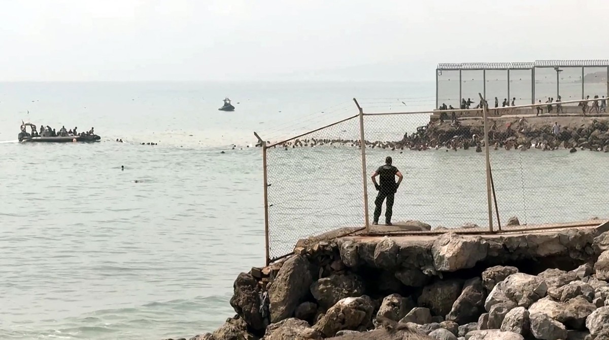 Espanha e Marrocos reforçam fronteira em Ceuta por temor de nova onda migratória