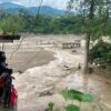 Enchente no Nepal deixa 384 turistas desaparecidos e nove mortos; veja vídeos