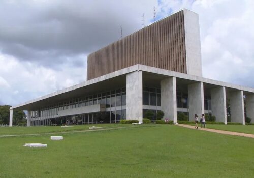 Governo do DF reverte déficit e eleva nota de capacidade de pagamento para ‘A’