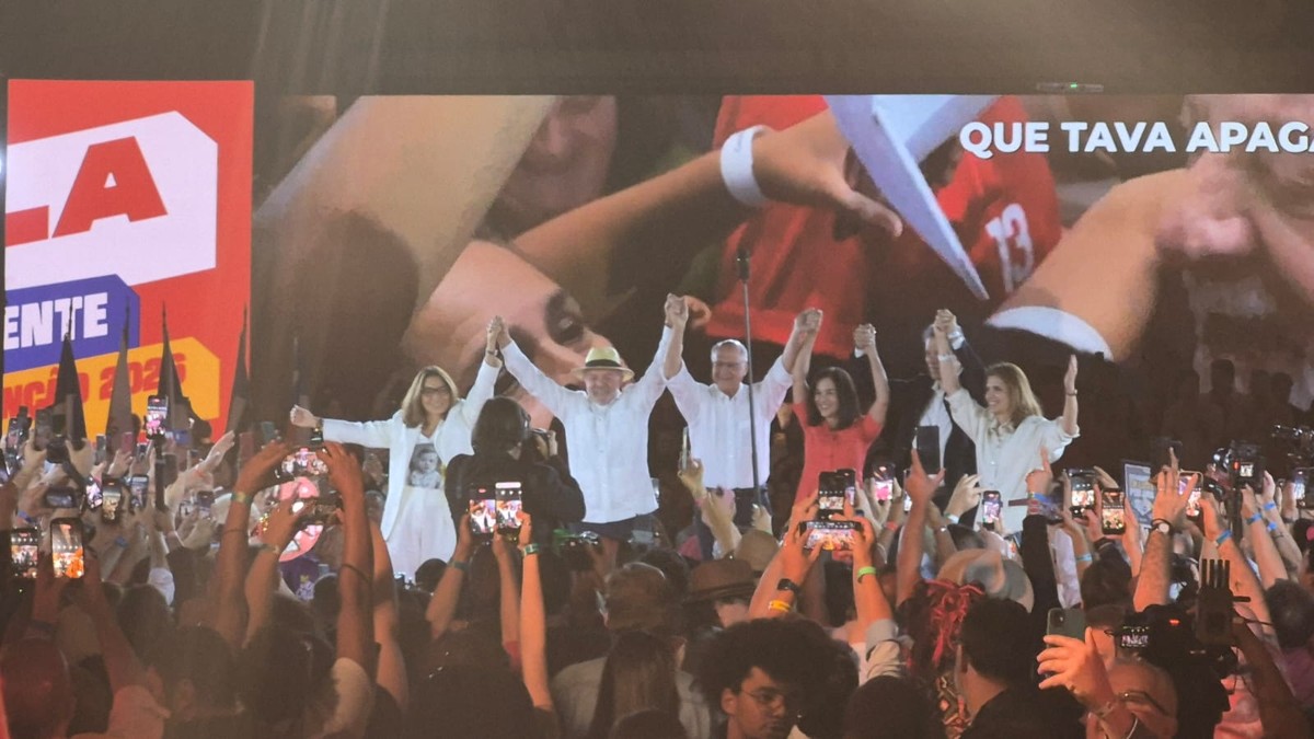 PT oficializa candidatura de Lula à reeleição para a Presidência