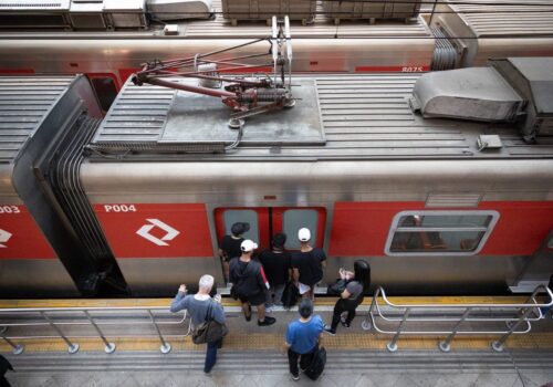 Ferroviários confirmam greve em três linhas da CPTM nesta terça-feira