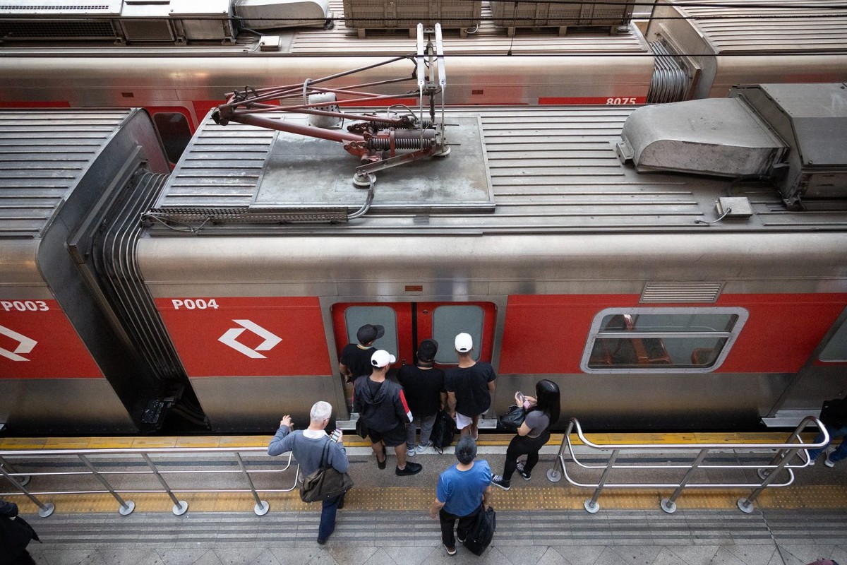 Ferroviários confirmam greve em três linhas da CPTM nesta terça-feira