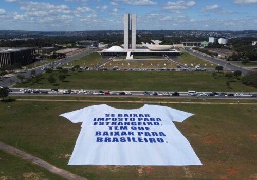 'Taxa das blusinhas' pode voltar em setembro se Congresso não votar MP