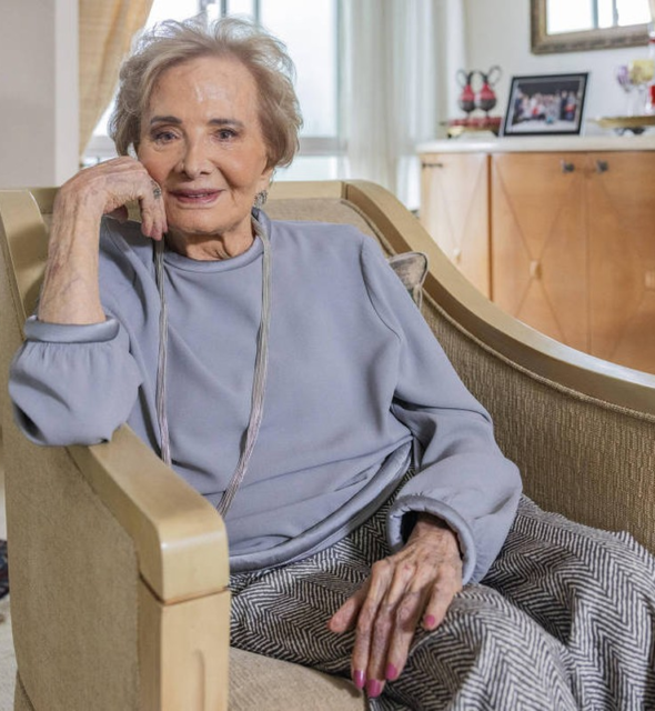 Glória Menezes, ícone da dramaturgia brasileira, morre aos 91 anos