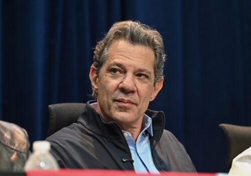 Haddad diz que apoio de tucanos é 'simbólico' e chama Flávio Bolsonaro de 'fraude'
