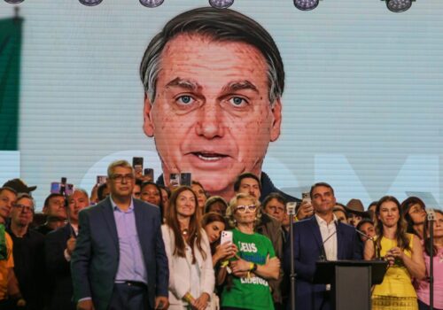 Defesa de Flávio Bolsonaro alega ao TSE que uso de IA não depende de autorização da pessoa retratada