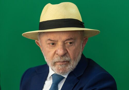 Lula chama Trump de 'amigo' e diz que enviará dados do desmatamento para tentar reverter tarifaço