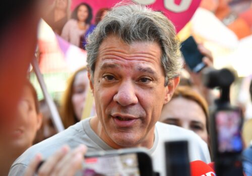 Haddad afirma que pesquisa do Datafolha está 'meio esquisita'