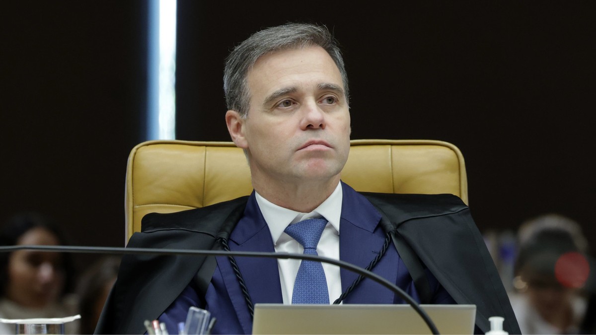 Mendonça manda PF apurar vazamento de dados de investigação sobre Lulinha