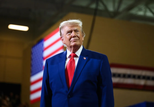 Trump diz que planeja declarar Estreito de Ormuz território dos EUA
