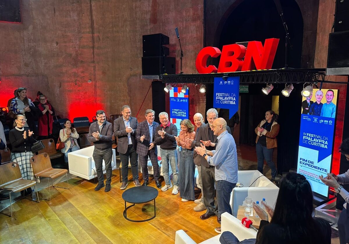 Fim de Expediente tem Edney Silvestre e Martha Batalha no Festival da Palavra de Curitiba