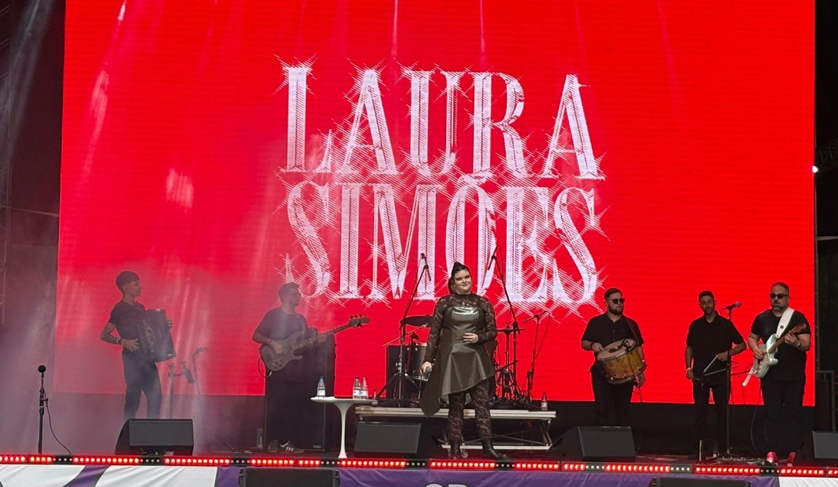 Laura Simões leva raízes pernambucanas ao palco do SP Gastronomia e prepara álbum para 2027