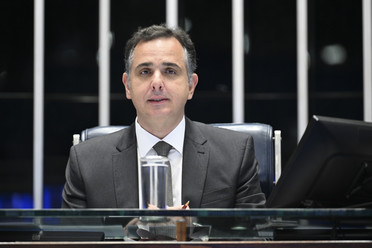 Senado aprova Rodrigo Pacheco para vaga no TCU