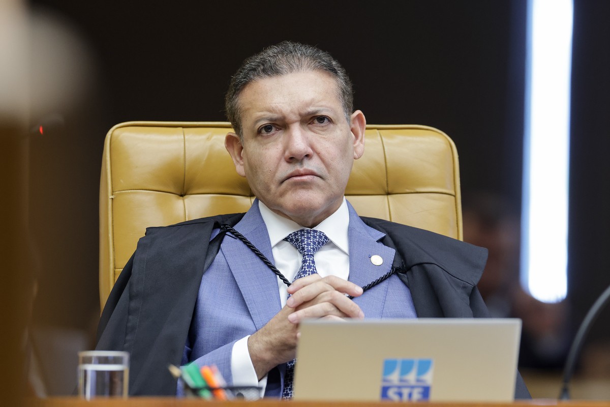 TSE manda suspender jingle de Lula que associa Flávio Bolsonaro a rachadinha e caso Master
