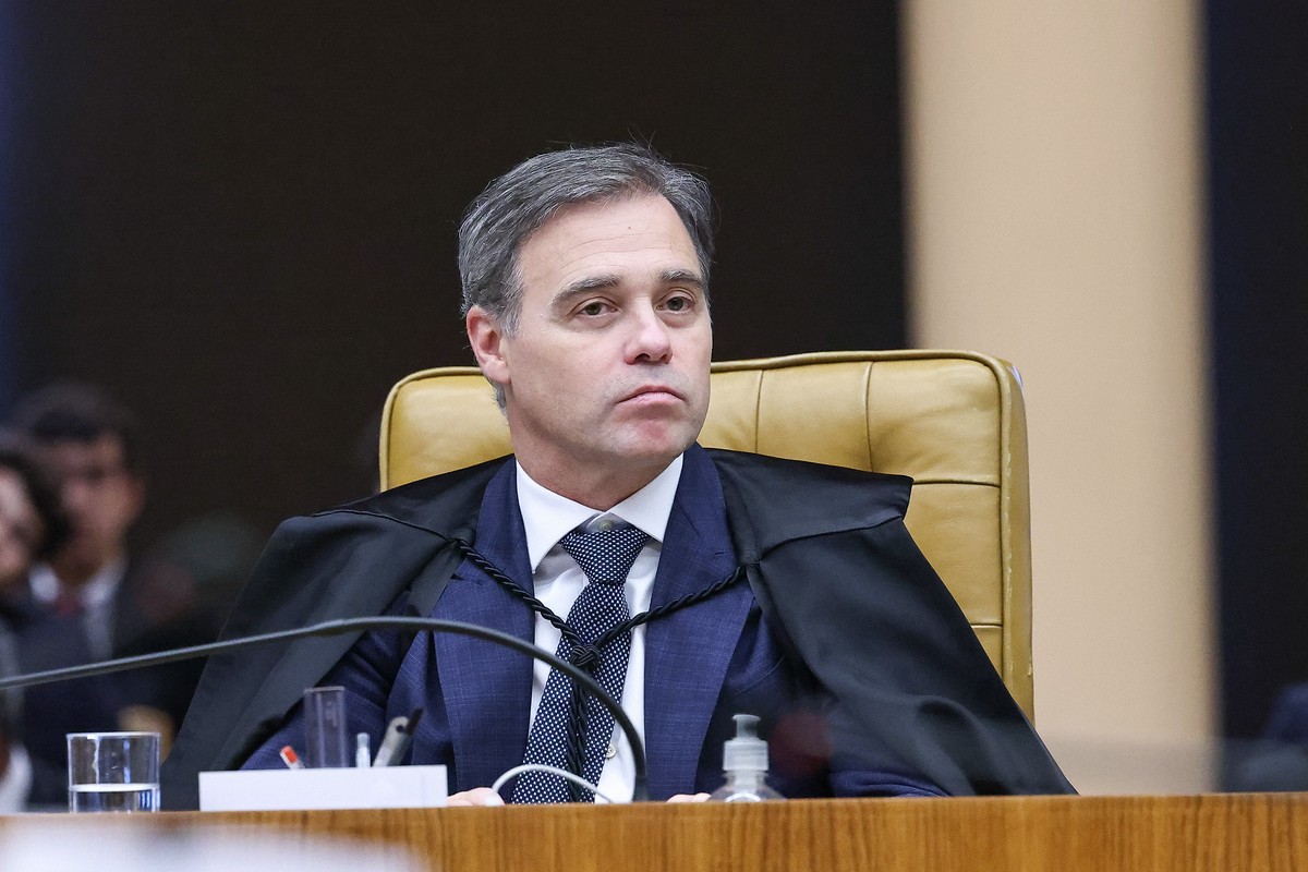 Após solicitação de Fachin, Mendonça retira sigilo de investigações do caso Master